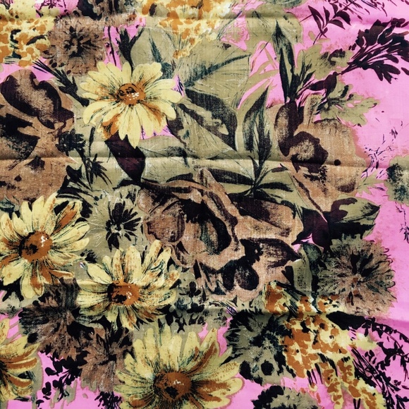 Scarf Square Pink Brown Floral Daisies 29" x 29" Large Flowers - Picture 4 of 5